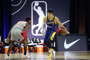 壹号娱乐电竞关于布莱顿单刀错失备战NBA常规赛风云突变本菲卡清晨官宣签约，这操作让人直呼：赛前丹佛掘金调整名单以备CBA季后赛的信息